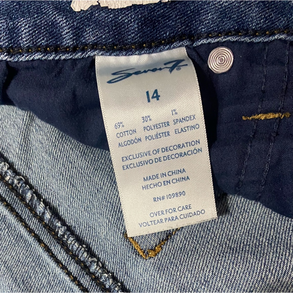 Women’s shorts brand Seven size 14